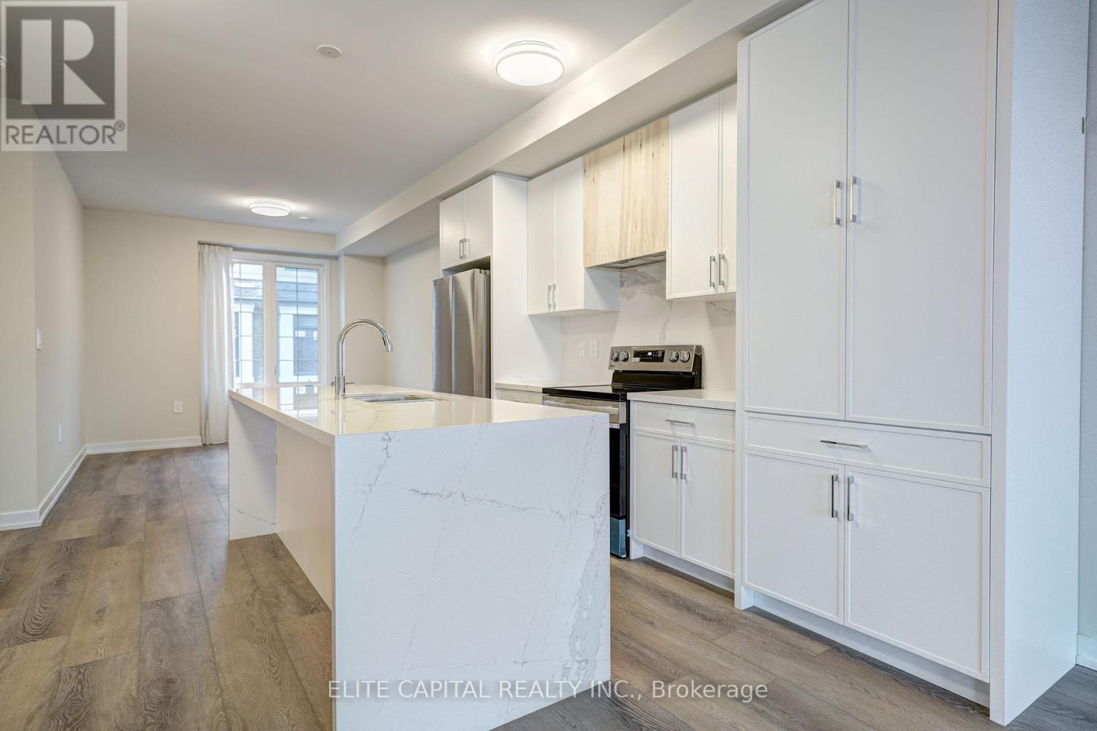 51 Peace Lane, Richmond Hill, Ontario  L4B 0J4 - Photo 7 - N12682914