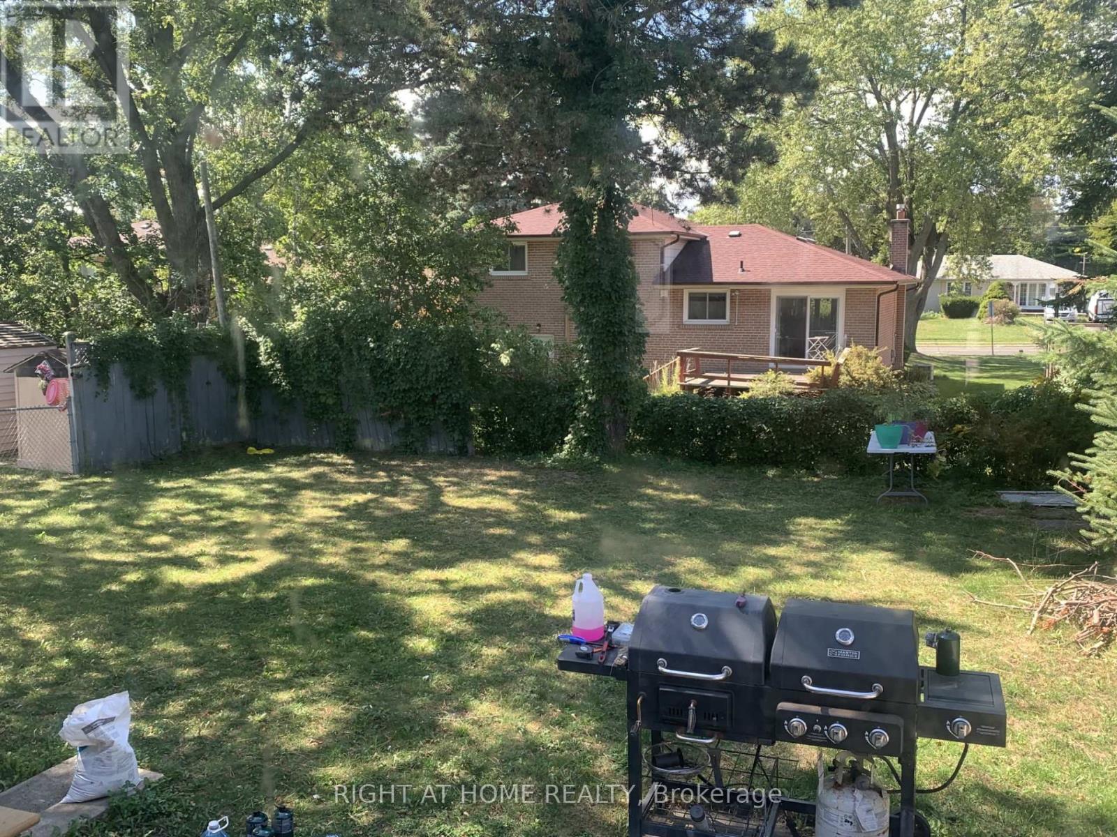 26 Arrowflight Drive, Markham, Ontario  L3P 1S1 - Photo 13 - N12682958