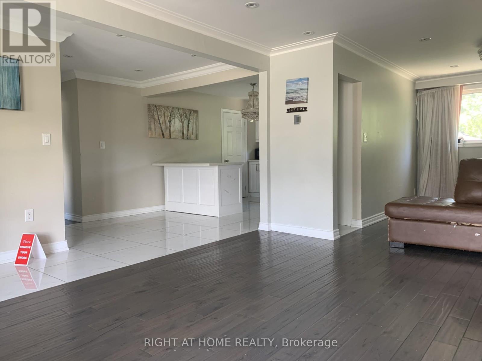 26 Arrowflight Drive, Markham, Ontario  L3P 1S1 - Photo 2 - N12682958