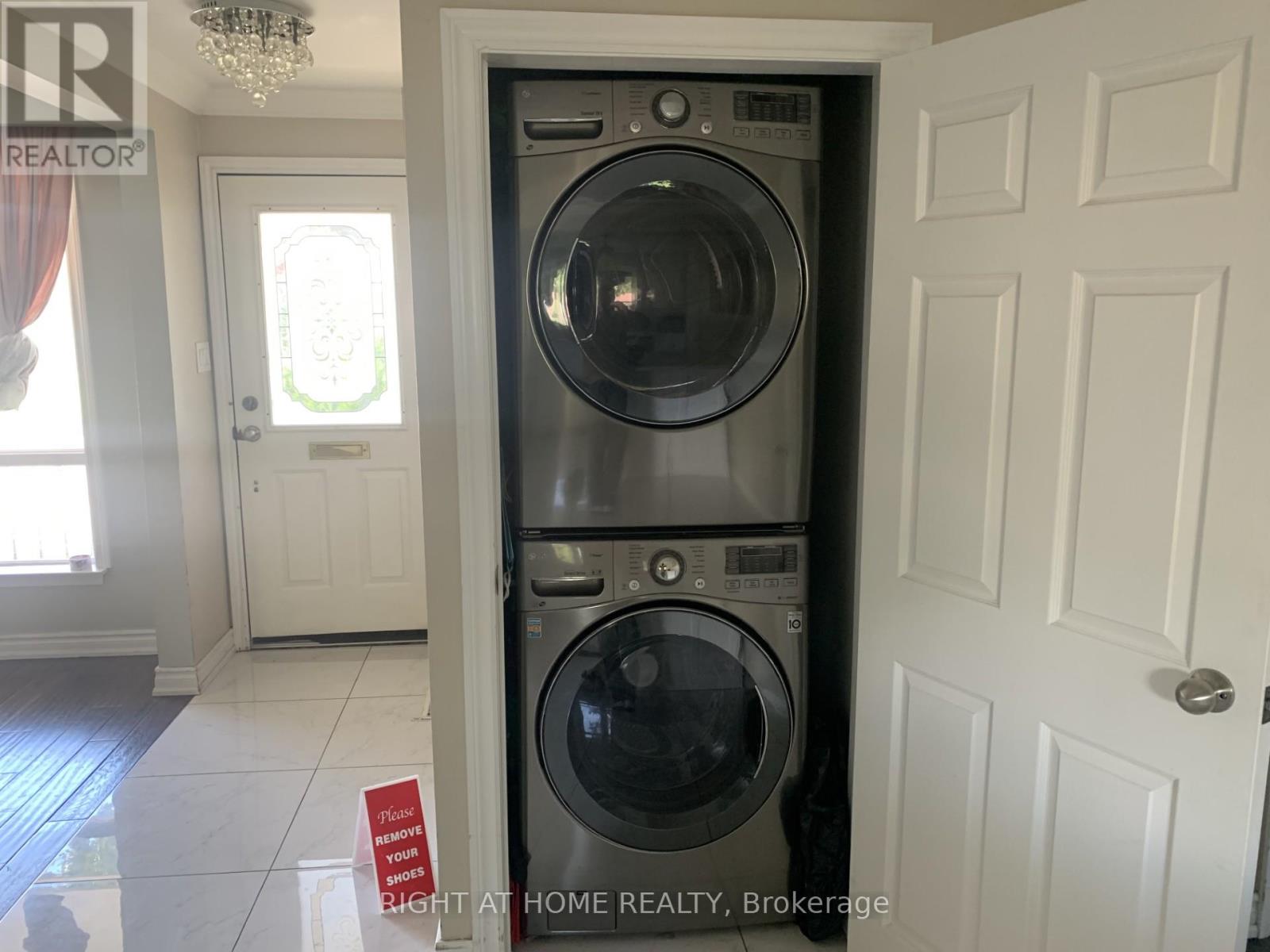 26 Arrowflight Drive, Markham, Ontario  L3P 1S1 - Photo 7 - N12682958