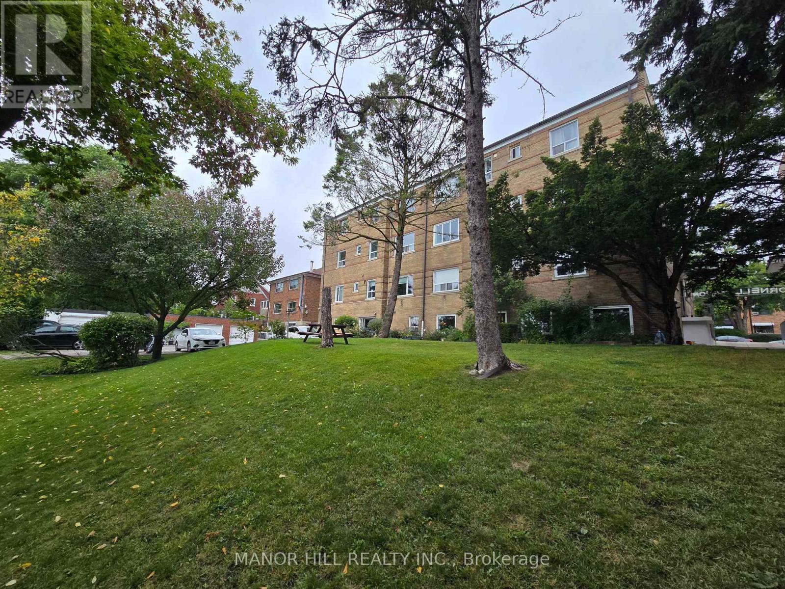 18 - 2697 Lake Shore Boulevard W, Toronto, Ontario  M8V 1G6 - Photo 4 - W12682892