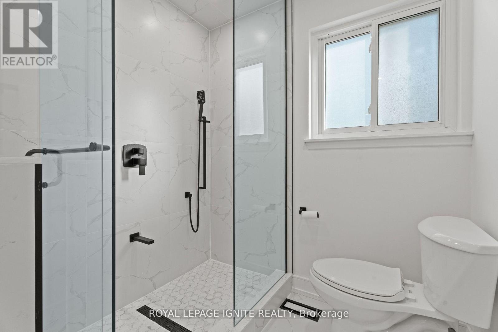 7 Isherwood Court, Mississauga, Ontario  L5M 1E6 - Photo 20 - W12682918