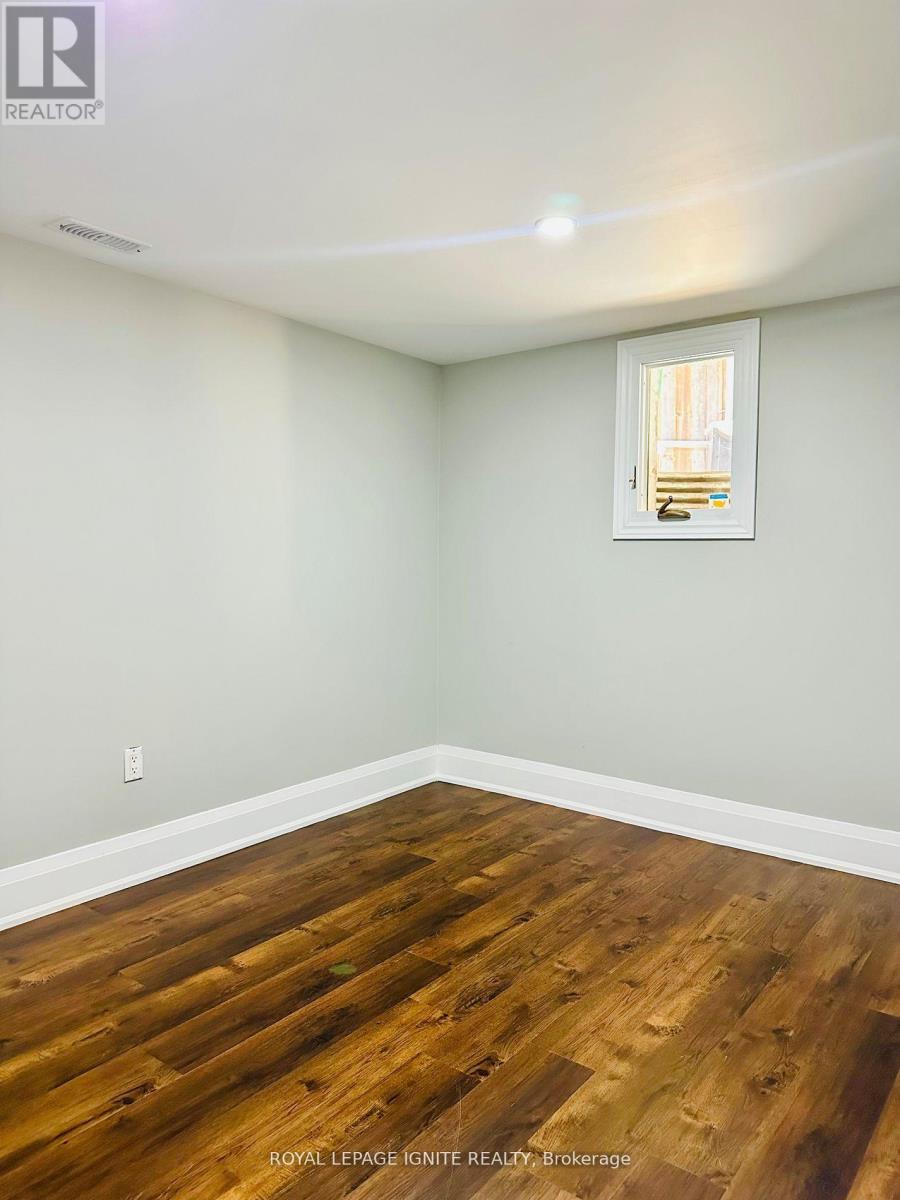 7 Isherwood Court, Mississauga, Ontario  L5M 1E6 - Photo 26 - W12682918