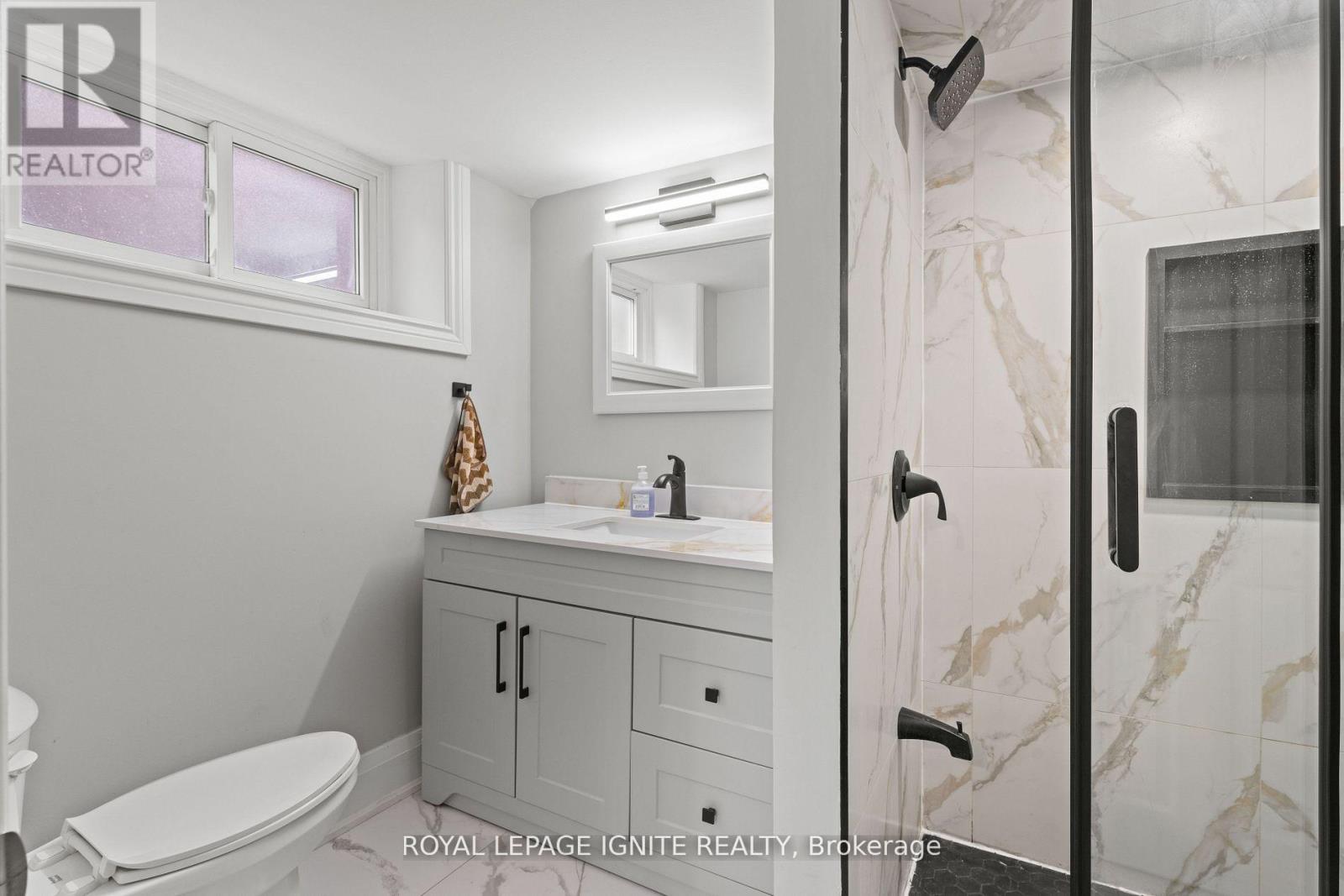 7 Isherwood Court, Mississauga, Ontario  L5M 1E6 - Photo 28 - W12682918