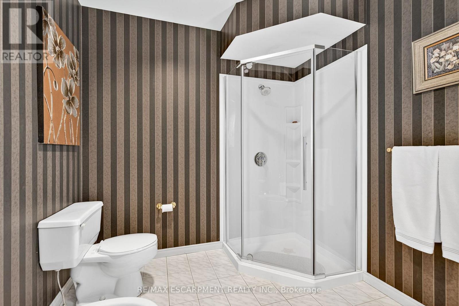 22 Weneil Drive, Hamilton, Ontario  L8B 0Z6 - Photo 37 - X12682928