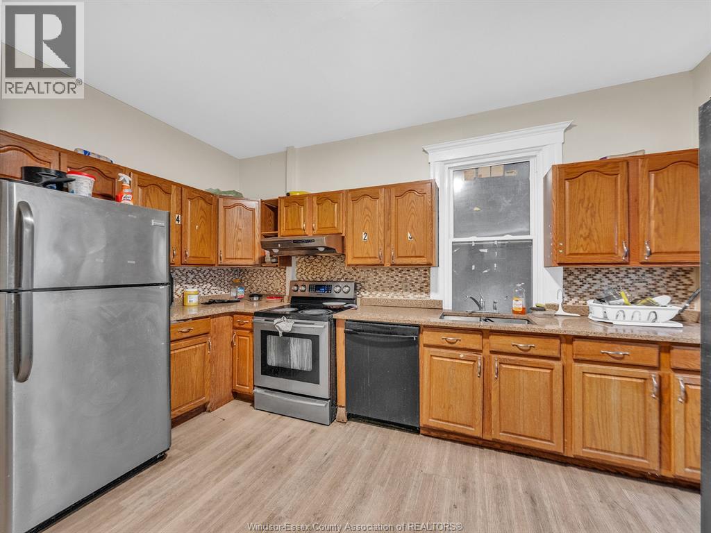780 Dougall, Windsor, Ontario  N9A 4P8 - Photo 15 - 26000654