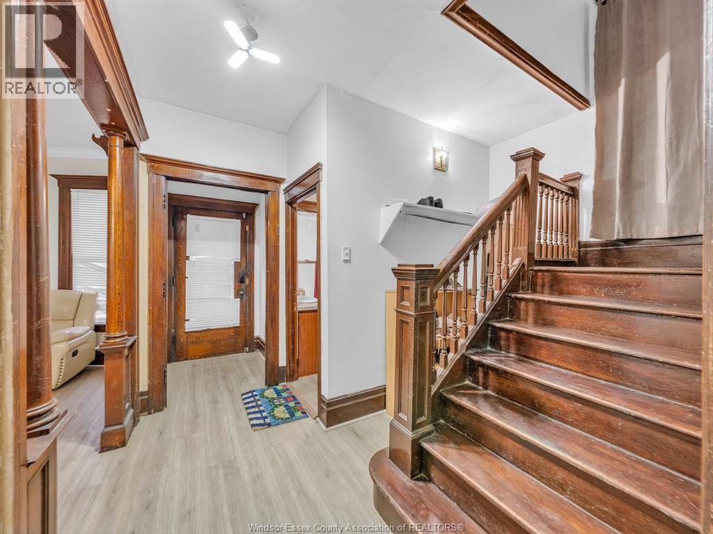 780 Dougall, Windsor, Ontario  N9A 4P8 - Photo 6 - 26000654