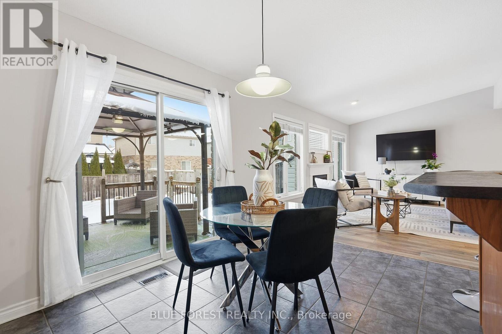 2408 Asima Drive, London South, Ontario  N6M 0B3 - Photo 16 - X12680264