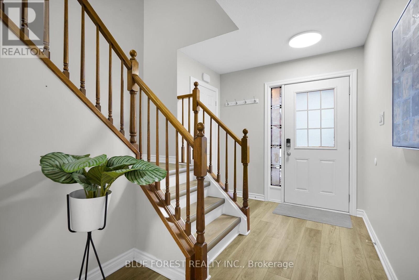 2408 Asima Drive, London South, Ontario  N6M 0B3 - Photo 6 - X12680264