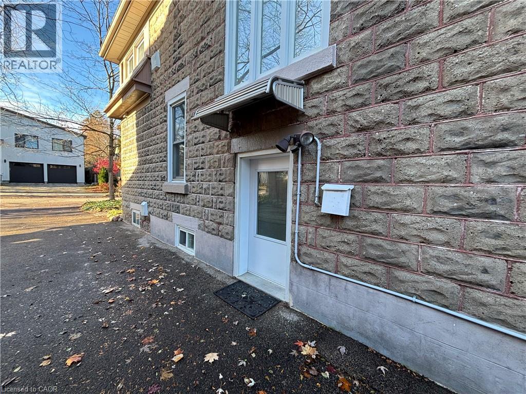 34 Menno Street, Waterloo, Ontario  N2L 2A7 - Photo 26 - 40787605