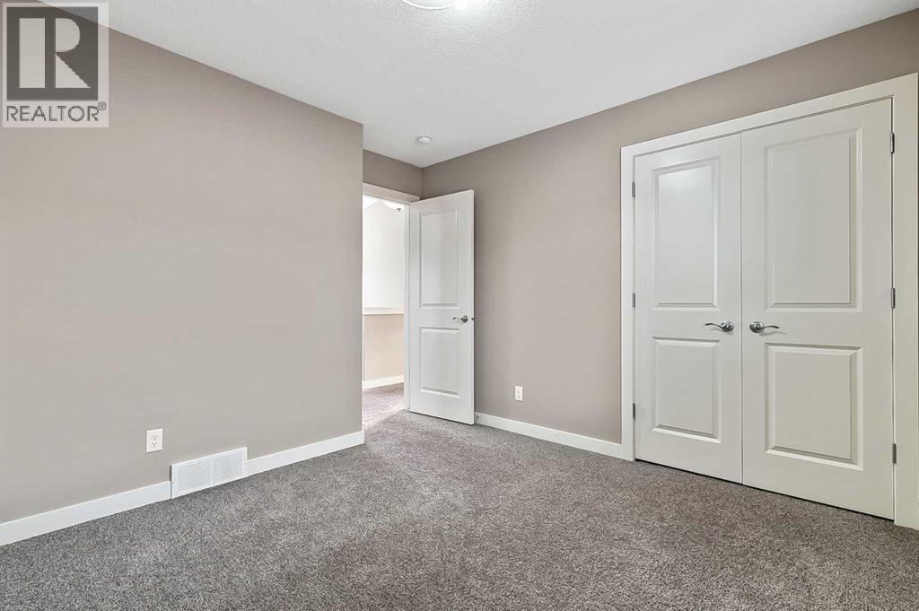 90 Mount Rae Heights, Okotoks, Alberta  T1S 0P1 - Photo 33 - A2274747