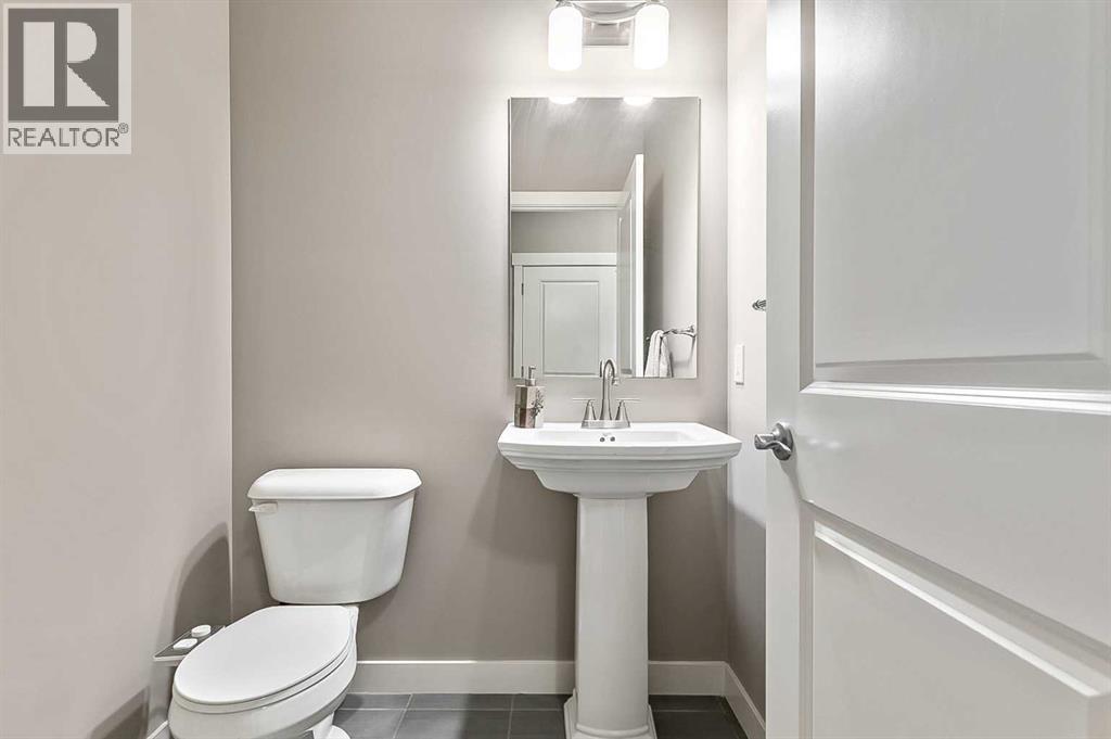 90 Mount Rae Heights, Okotoks, Alberta  T1S 0P1 - Photo 18 - A2274747