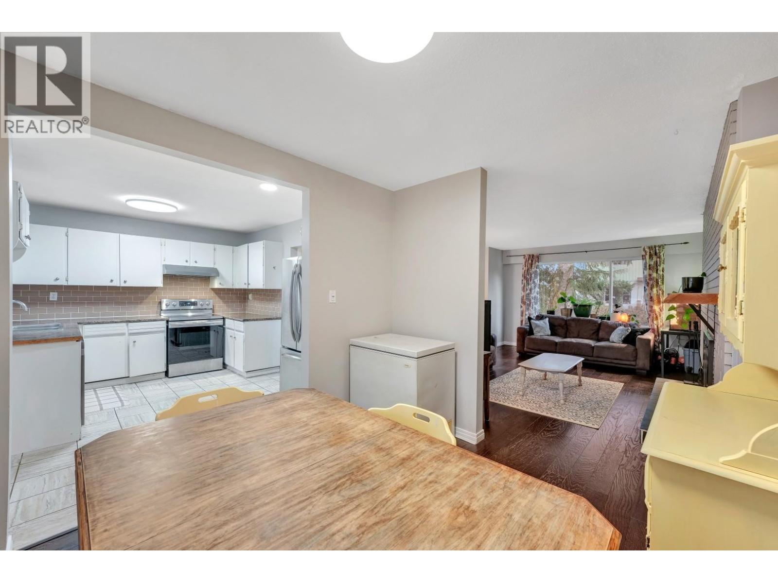 2158 Sandra Way, Port Coquitlam, British Columbia  V3C 1A6 - Photo 23 - R3076398