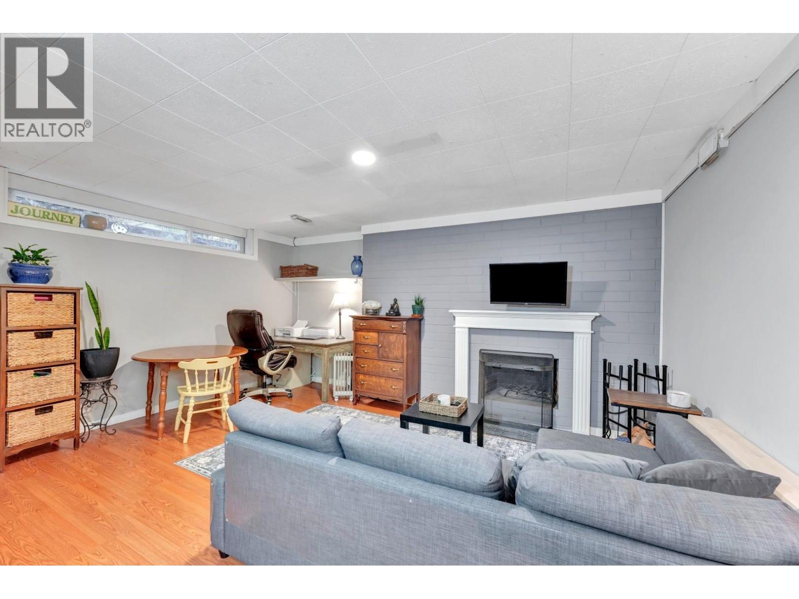 2158 Sandra Way, Port Coquitlam, British Columbia  V3C 1A6 - Photo 35 - R3076398