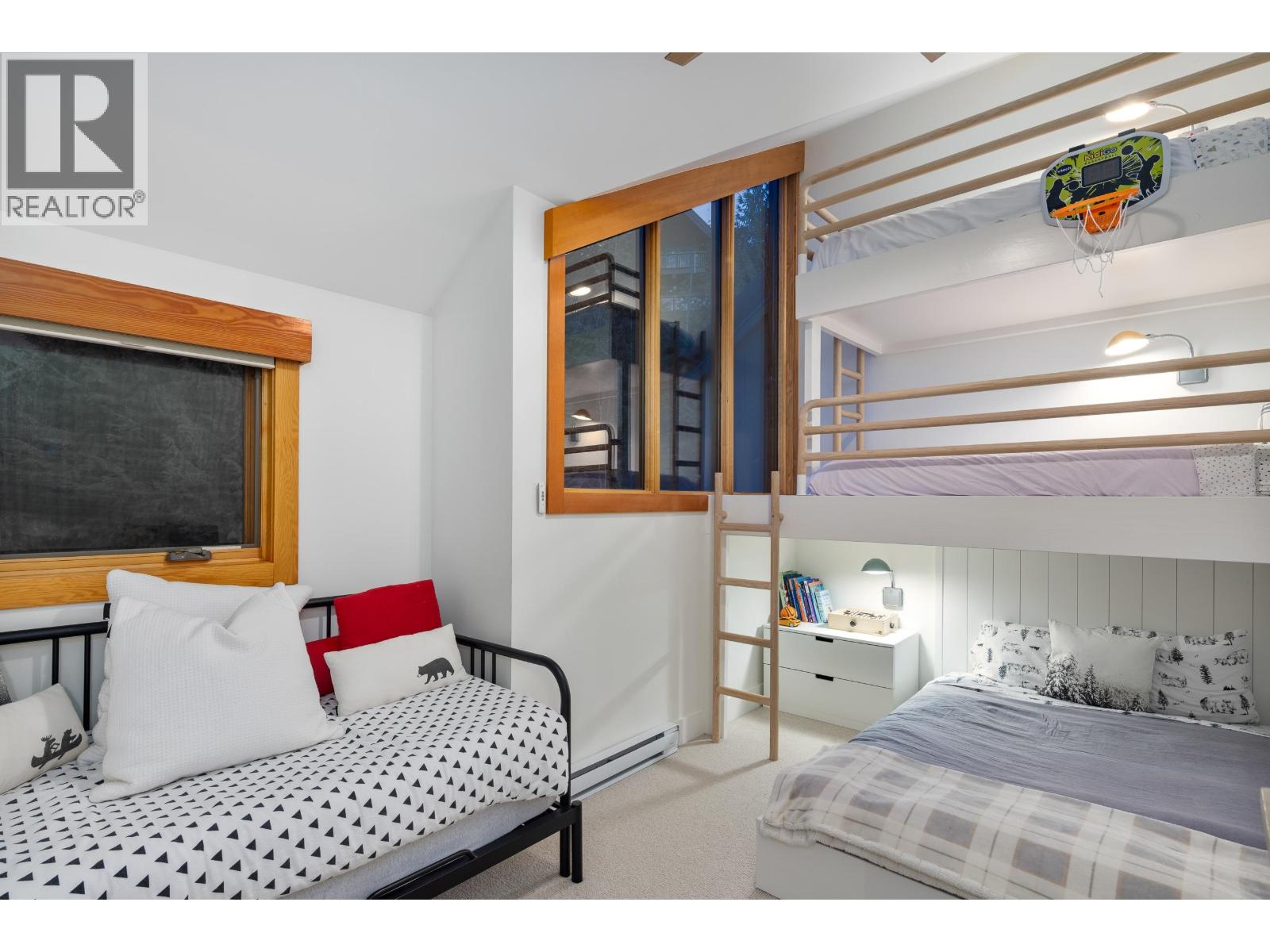 2 2221 Gondola Way, Whistler, British Columbia  V8E 0M8 - Photo 14 - R3077996