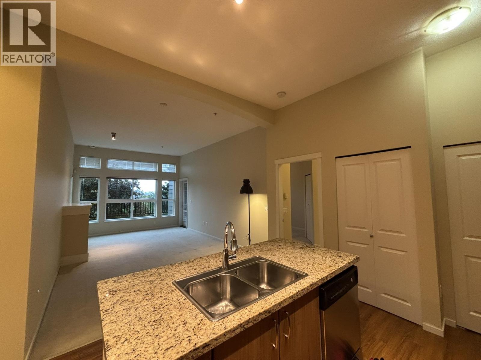 103 3082 Dayanee Springs Boulevard, Coquitlam, British Columbia  V3E 0A3 - Photo 6 - R3054648