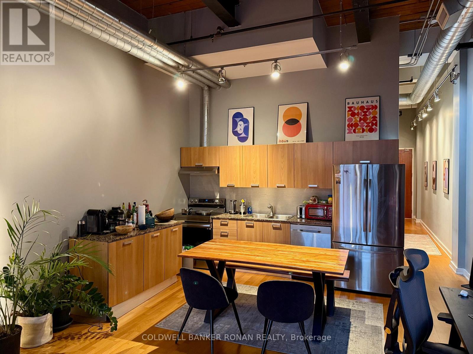 116 - 43 Hanna Avenue, Toronto, Ontario  M6K 1X1 - Photo 2 - C12682964