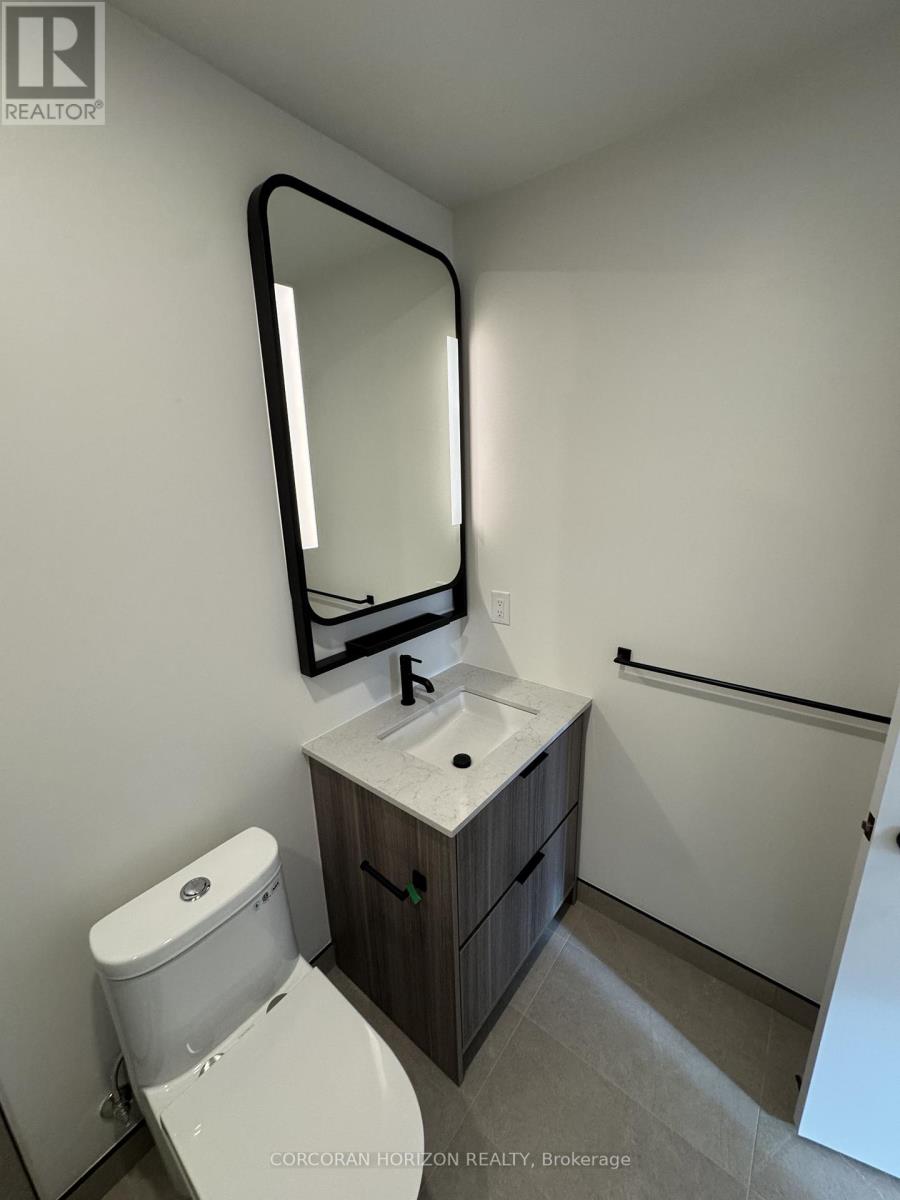 810 - 1050 Eastern Avenue, Toronto, Ontario  M4L 0B7 - Photo 3 - E12682966