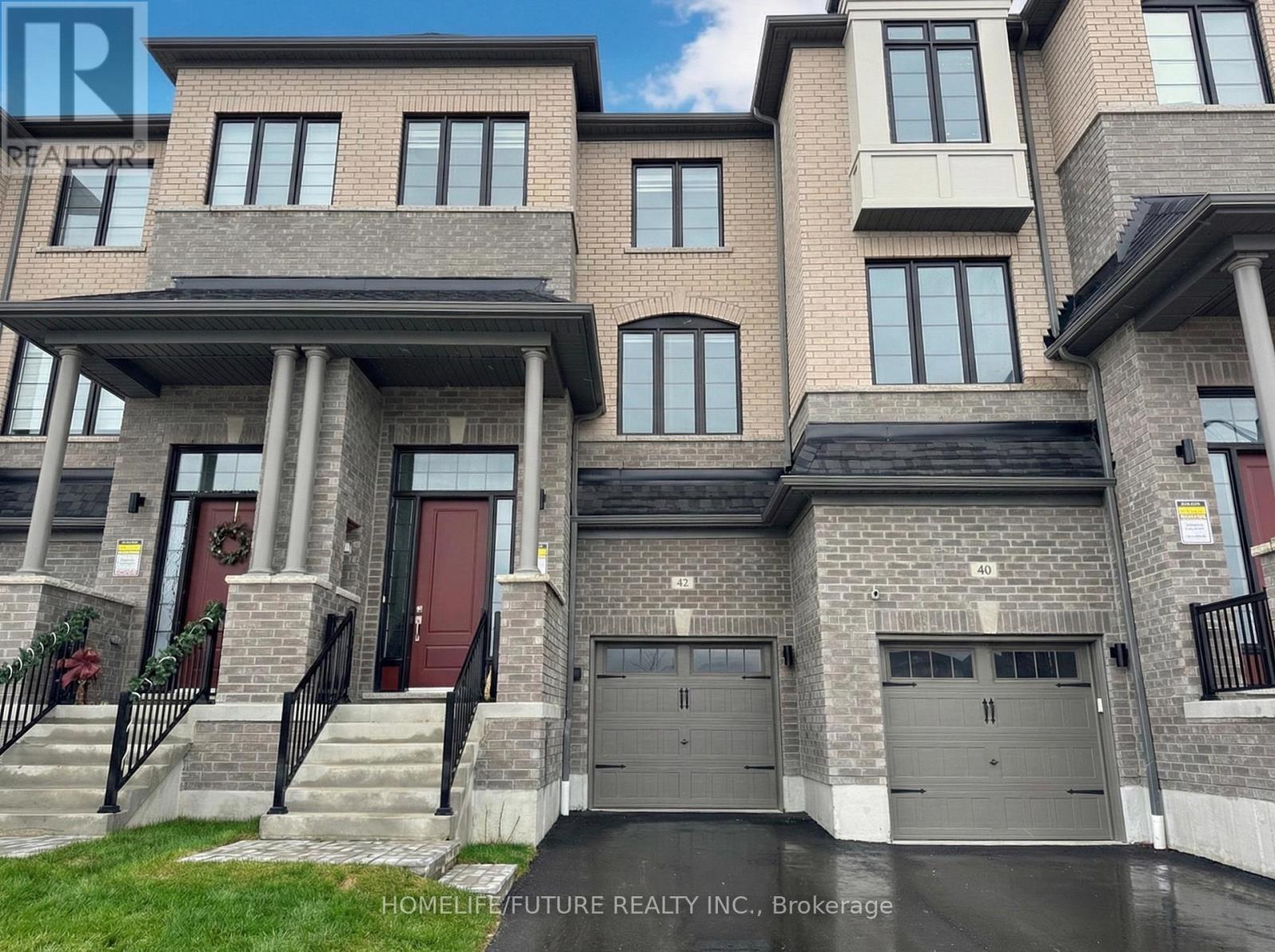 42 Morrison Crescent, Whitby, Ontario  L1P 1V4 - Photo 4 - E12682976