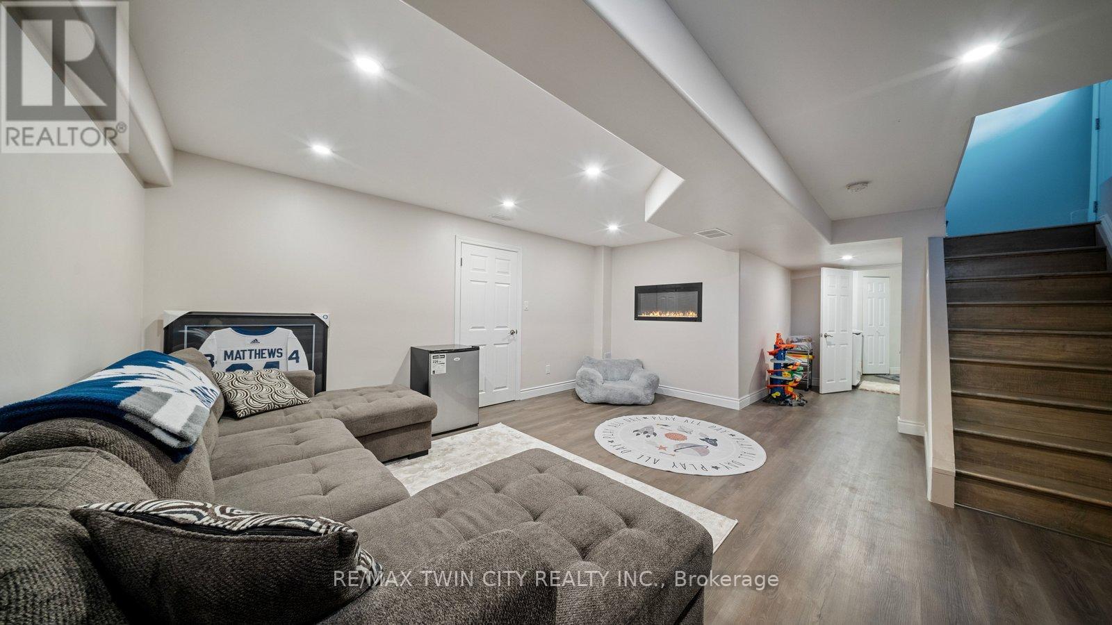 5 Enfield Crescent, Brantford, Ontario  N3P 1B3 - Photo 17 - X12649730