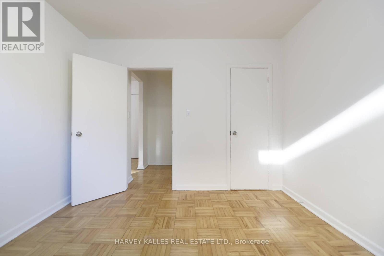 108 - 500 Gilbert Avenue, Toronto, Ontario  M6E 4X5 - Photo 10 - W12682962