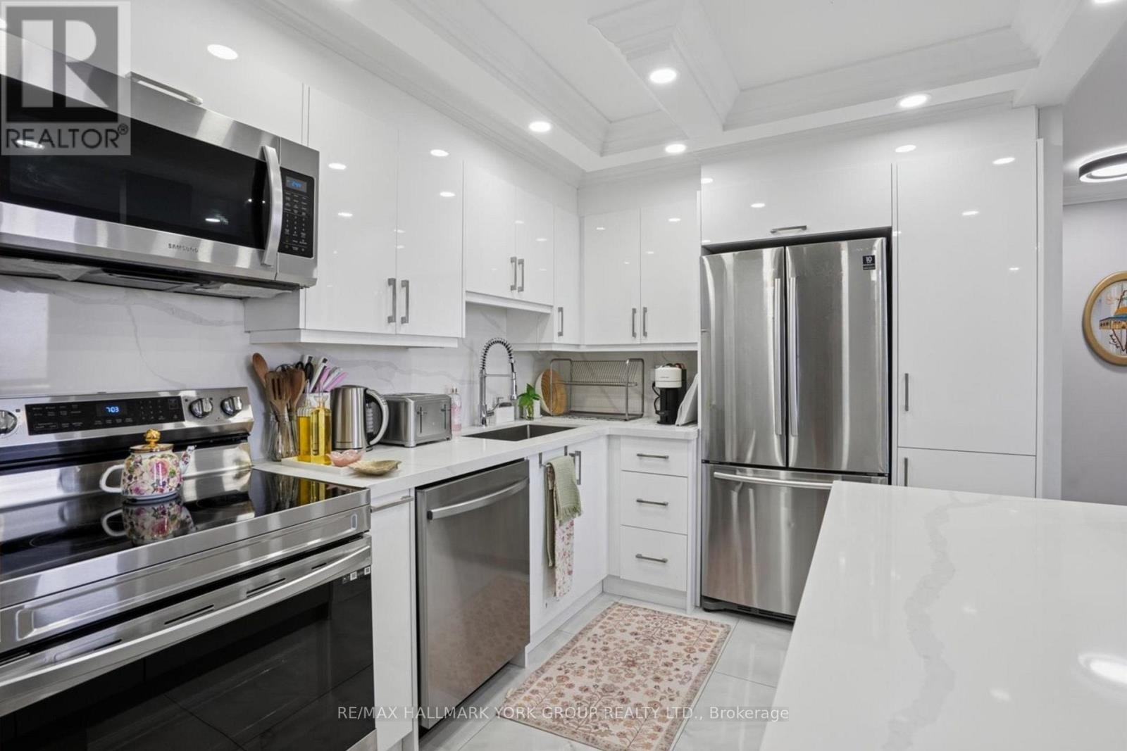 1006 - 1300 Mississauga Valley Boulevard, Mississauga, Ontario  L5A 3S8 - Photo 12 - W12682988