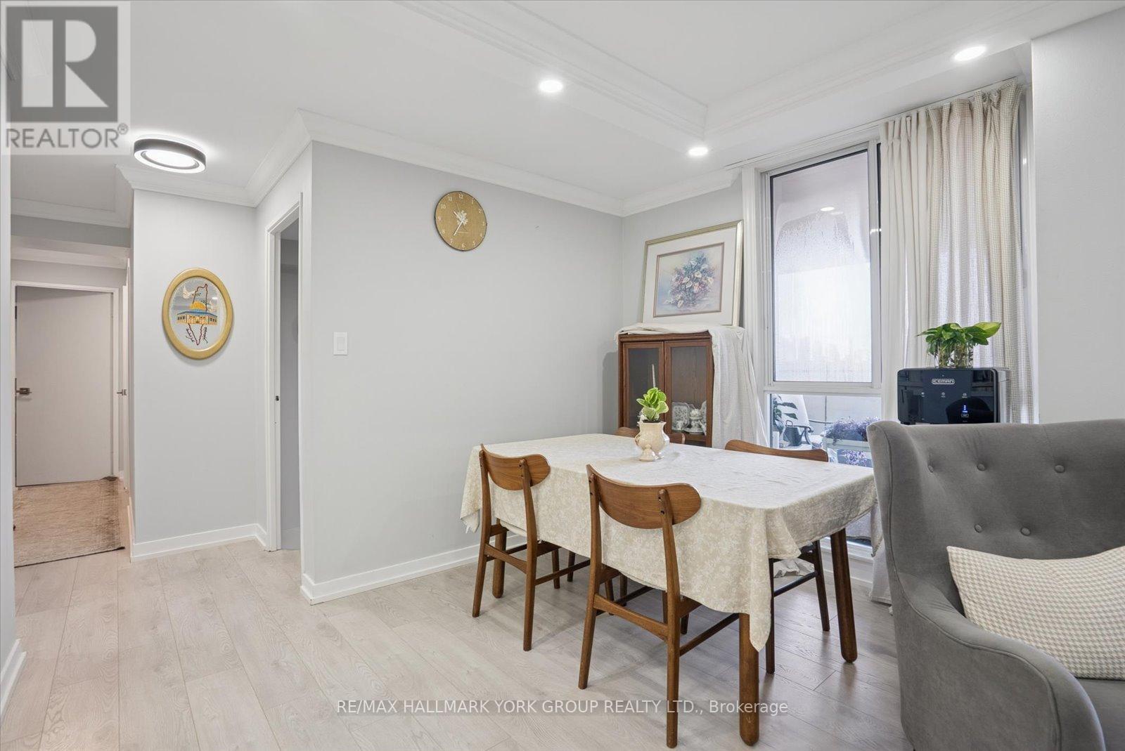 1006 - 1300 Mississauga Valley Boulevard, Mississauga, Ontario  L5A 3S8 - Photo 8 - W12682988