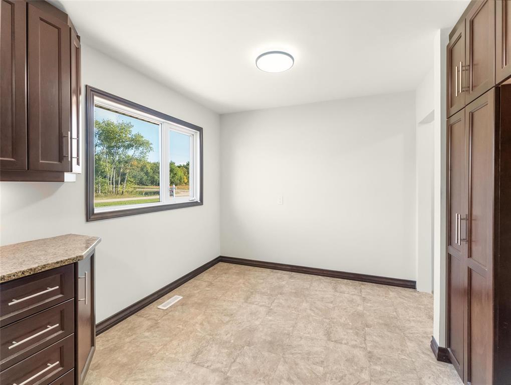 2 Brook Dale Road, Lac Du Bonnet Rm, Manitoba  R0E 1A0 - Photo 13 - 202523157