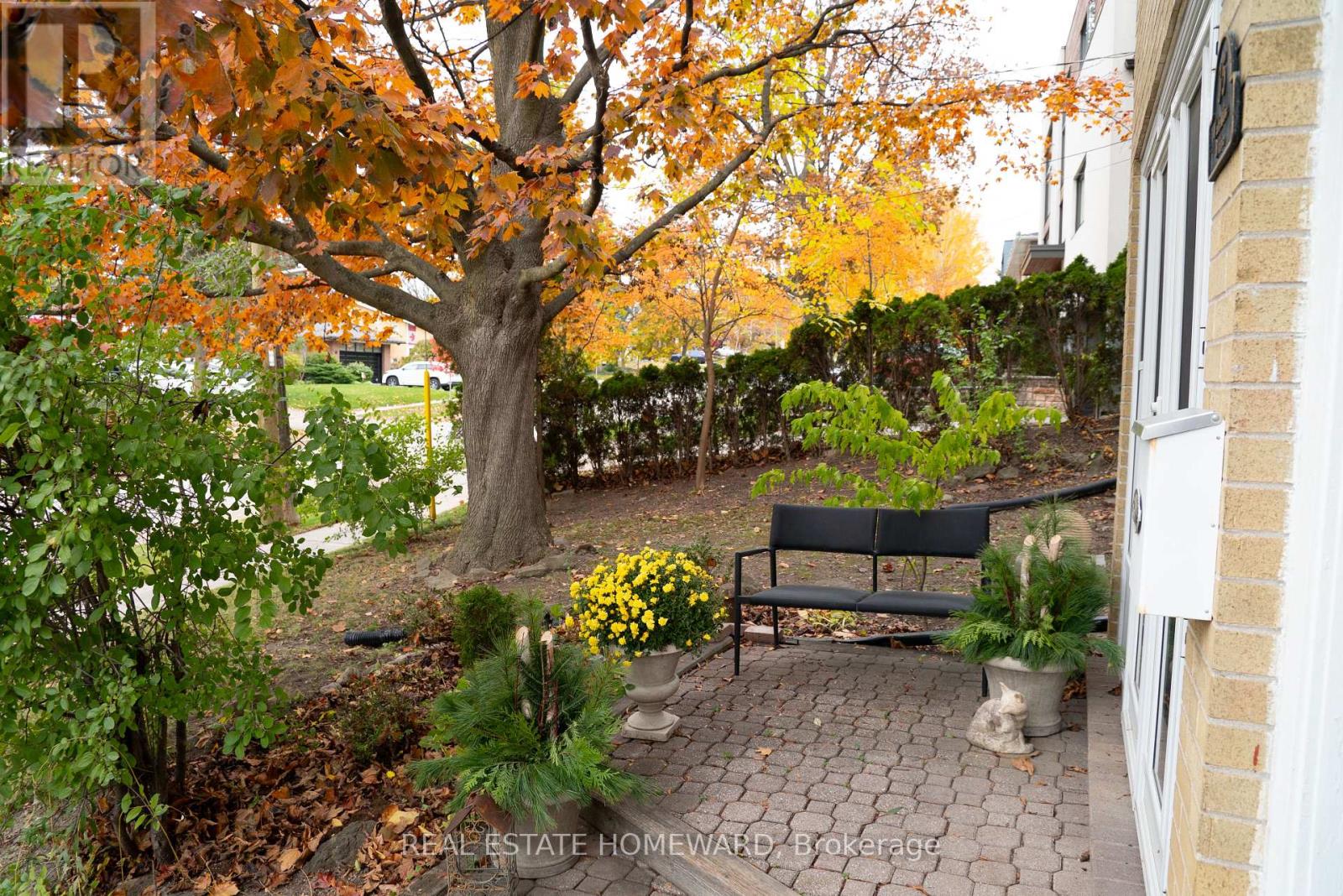 35 Valentine Drive, Toronto, Ontario  M3A 3J7 - Photo 2 - C12561082