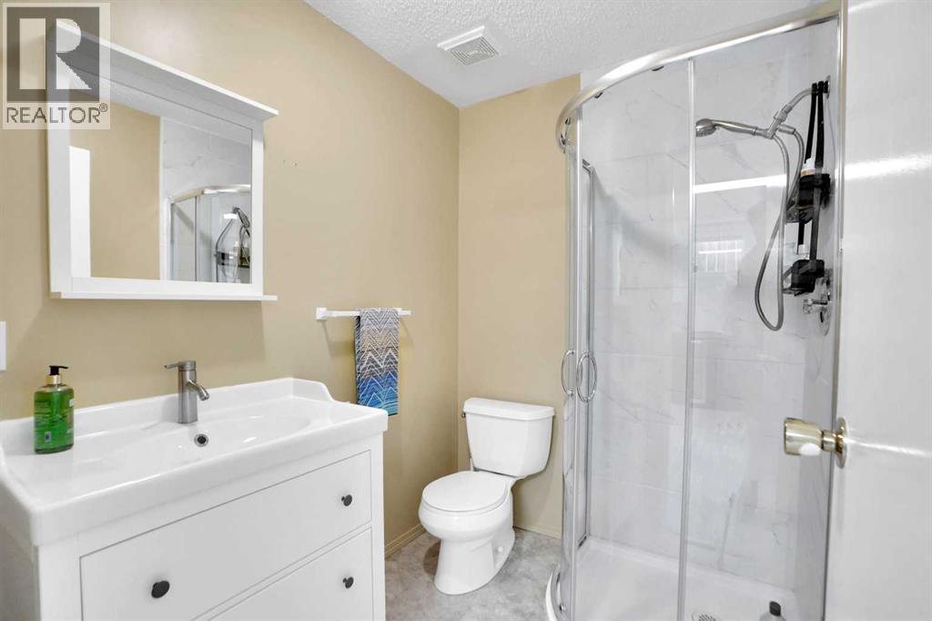 911 6 Street Se, High River, Alberta  T1V 1K3 - Photo 34 - A2274260