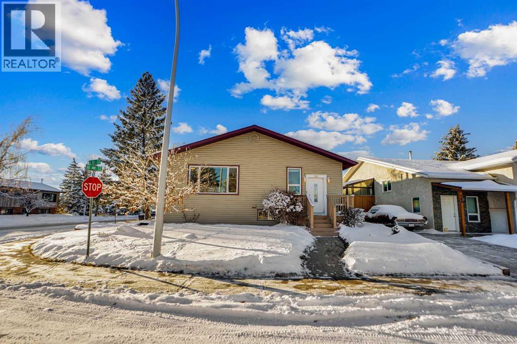 911 6 Street Se, High River, Alberta  T1V 1K3 - Photo 3 - A2274260