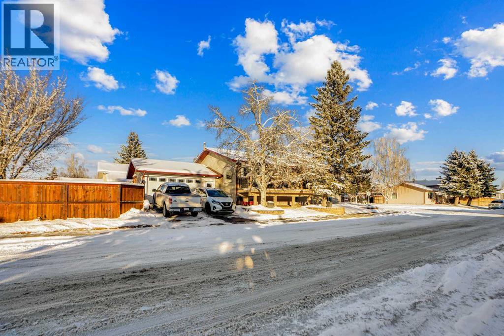 911 6 Street Se, High River, Alberta  T1V 1K3 - Photo 2 - A2274260