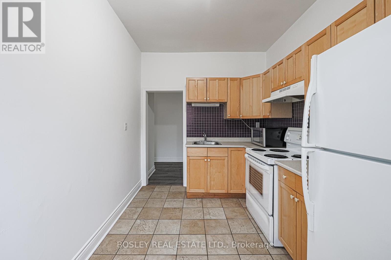 413 Crawford Street, Toronto, Ontario  M6J 2V9 - Photo 22 - C12683040
