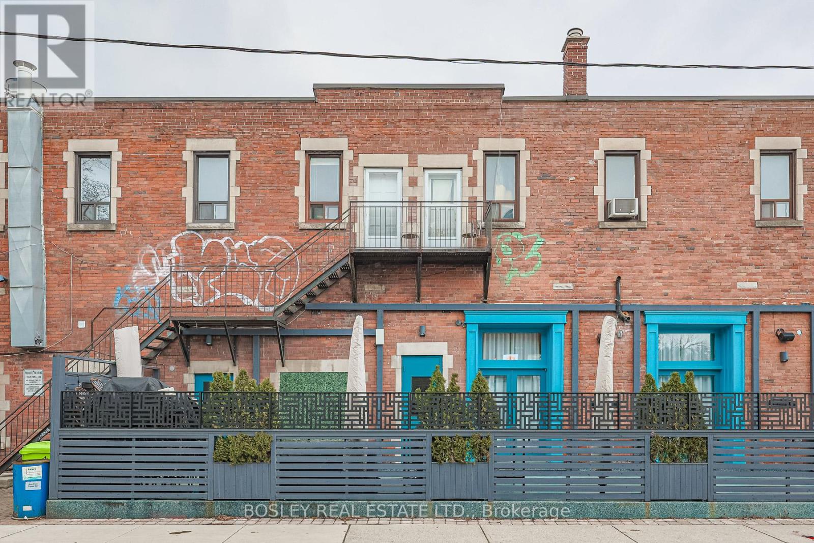 413 Crawford Street, Toronto, Ontario  M6J 2V9 - Photo 3 - C12683040