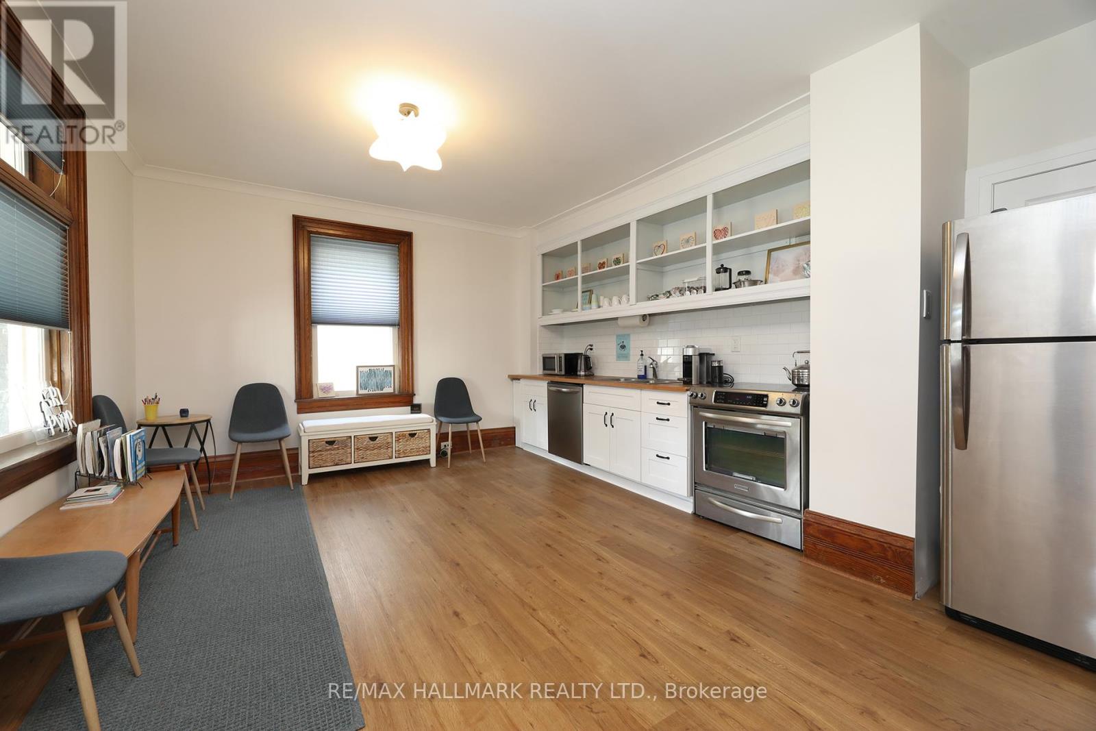 78 Main Street S, Newmarket, Ontario  L3Y 3Y6 - Photo 10 - N12683004