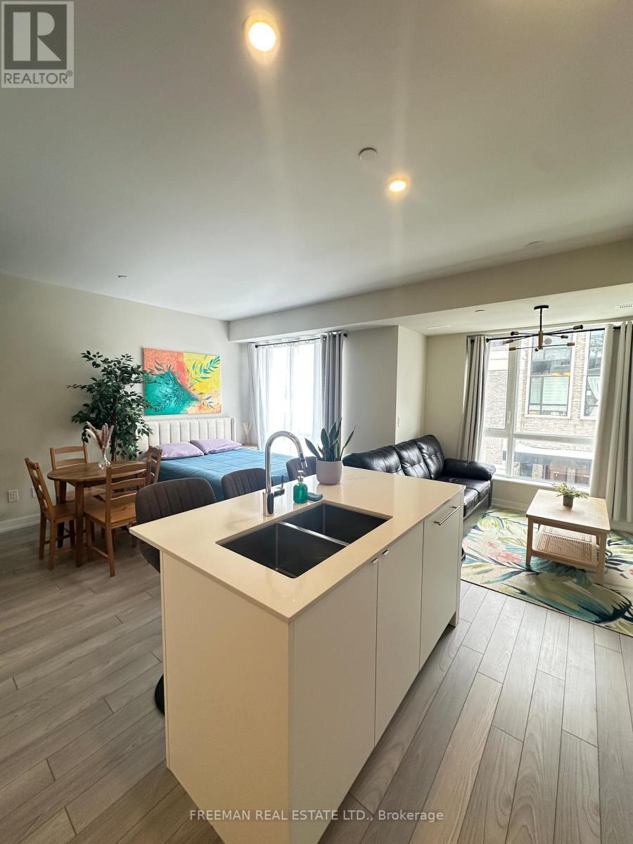 F305 - 5 Red Squirrel Lane, Richmond Hill, Ontario  L4S 0P5 - Photo 6 - N12683034