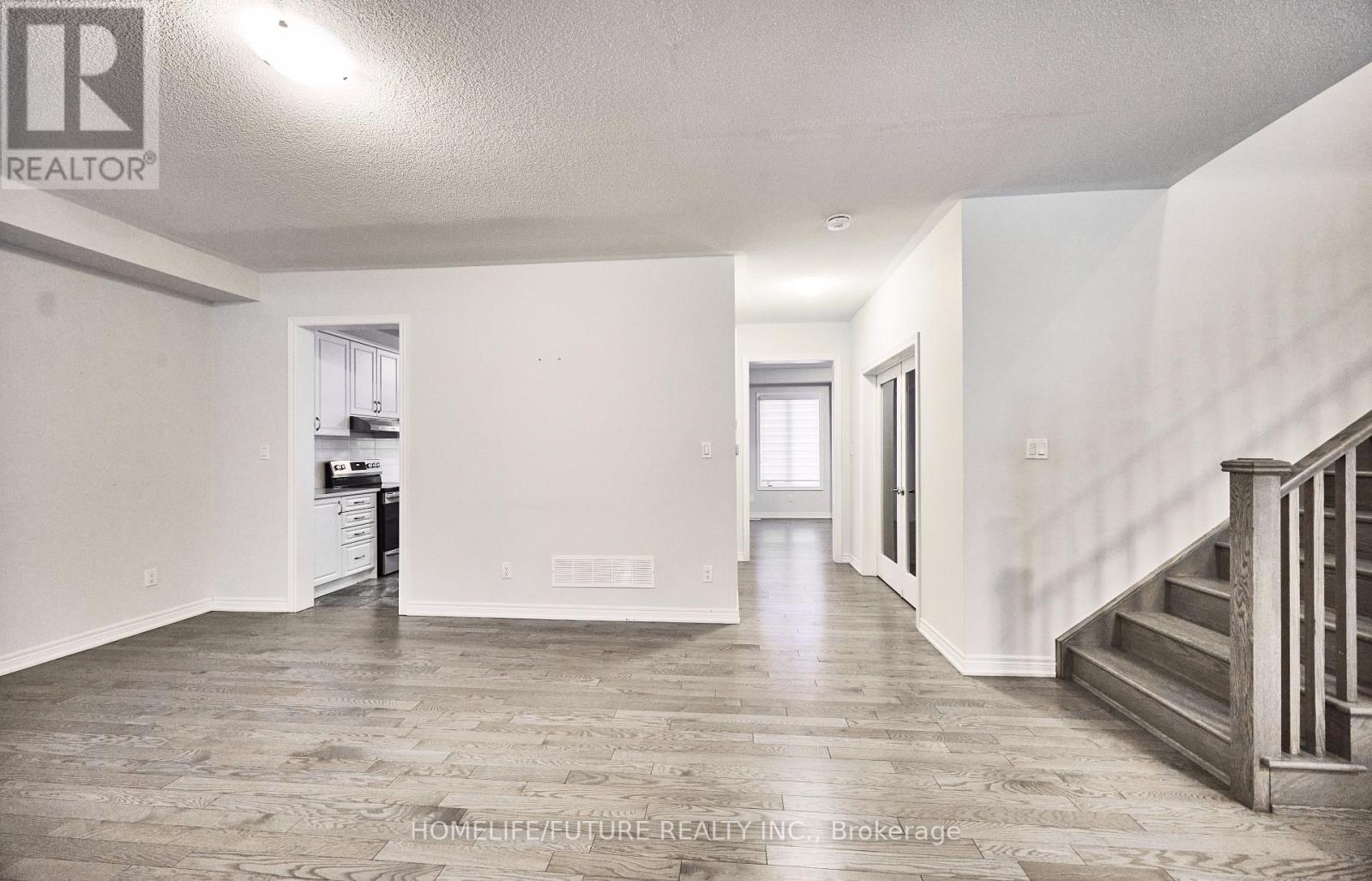 23 Faimira Avenue, Georgina, Ontario  L4P 0C2 - Photo 14 - N12683042