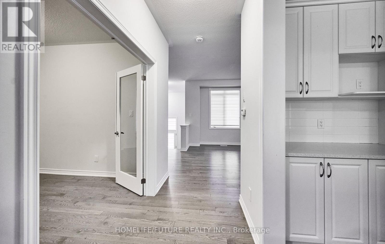 23 Faimira Avenue, Georgina, Ontario  L4P 0C2 - Photo 22 - N12683042