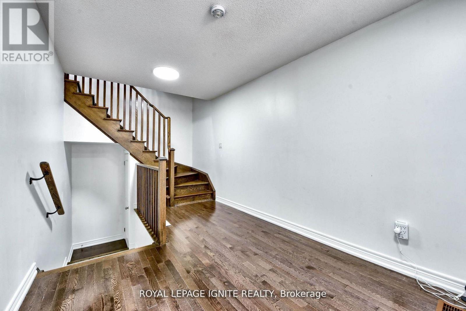 25 Haymarket Drive, Brampton, Ontario  L7A 5C3 - Photo 10 - W12682990