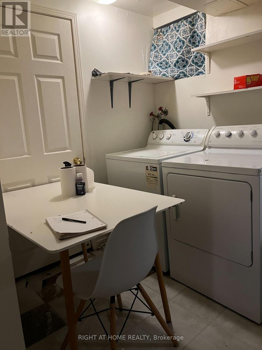 Main/lower Bsmt - 14 Tofield Crescent, Toronto, Ontario  M9W 2B9 - Photo 11 - W12683000