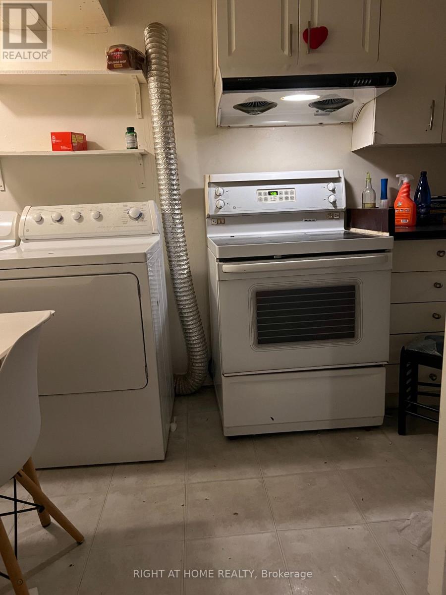 Main/lower Bsmt - 14 Tofield Crescent, Toronto, Ontario  M9W 2B9 - Photo 14 - W12683000