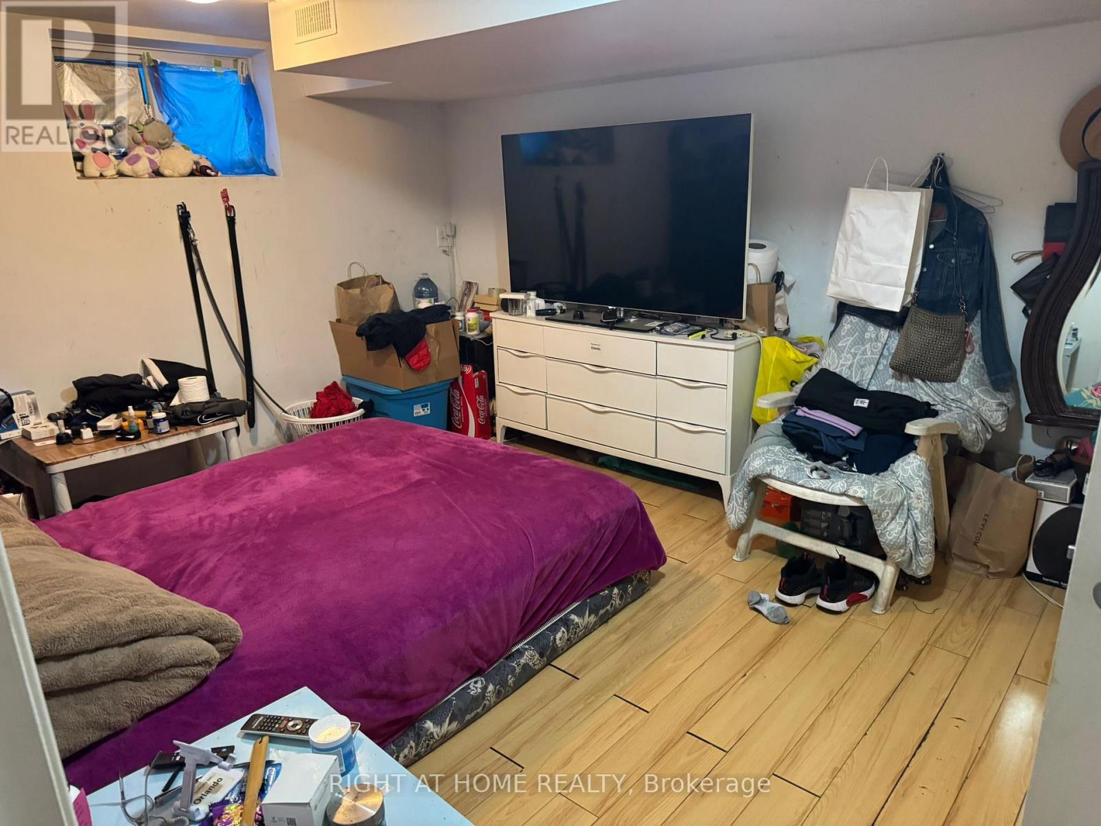 Main/lower Bsmt - 14 Tofield Crescent, Toronto, Ontario  M9W 2B9 - Photo 23 - W12683000