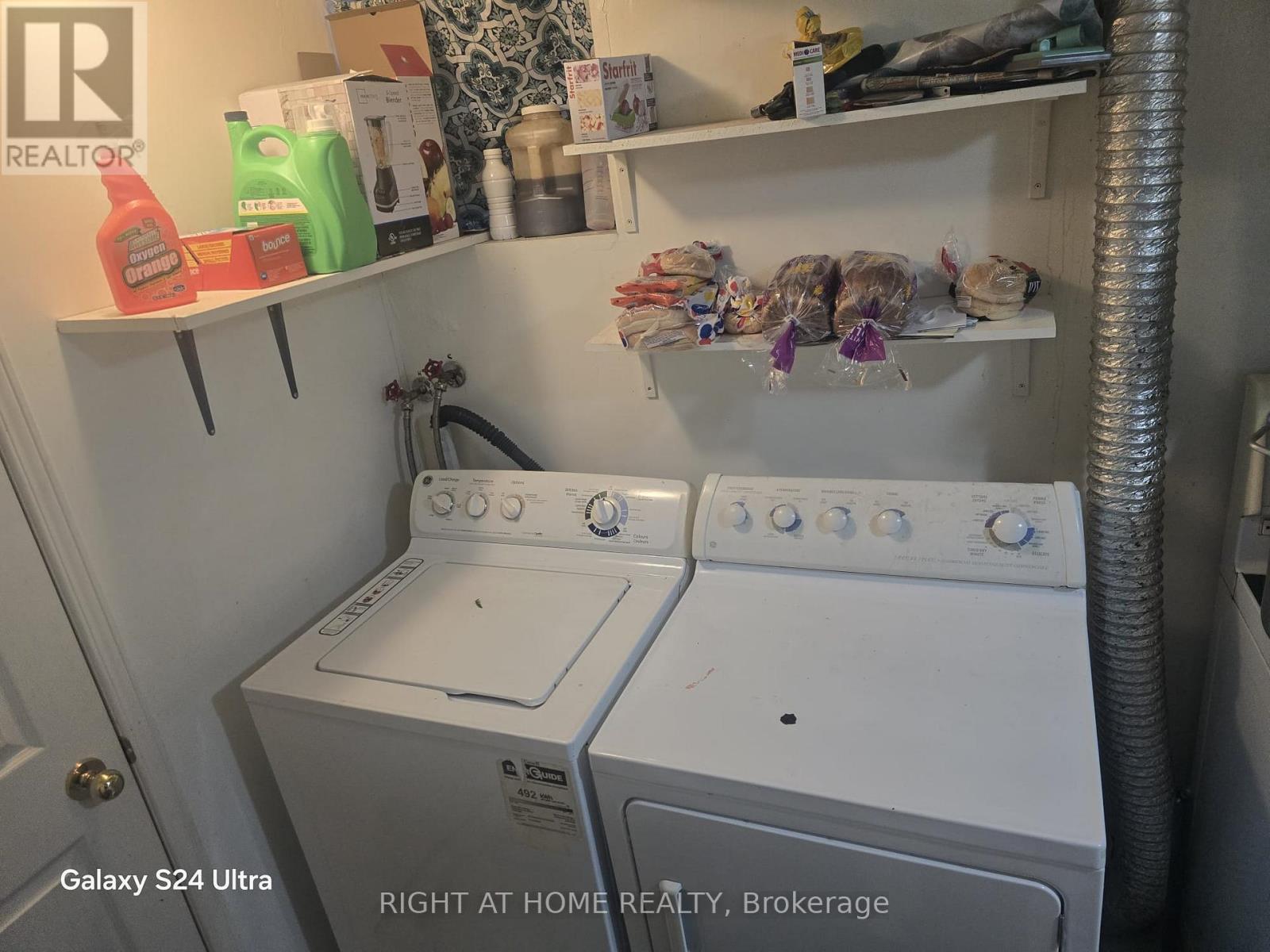 Main/lower Bsmt - 14 Tofield Crescent, Toronto, Ontario  M9W 2B9 - Photo 9 - W12683000