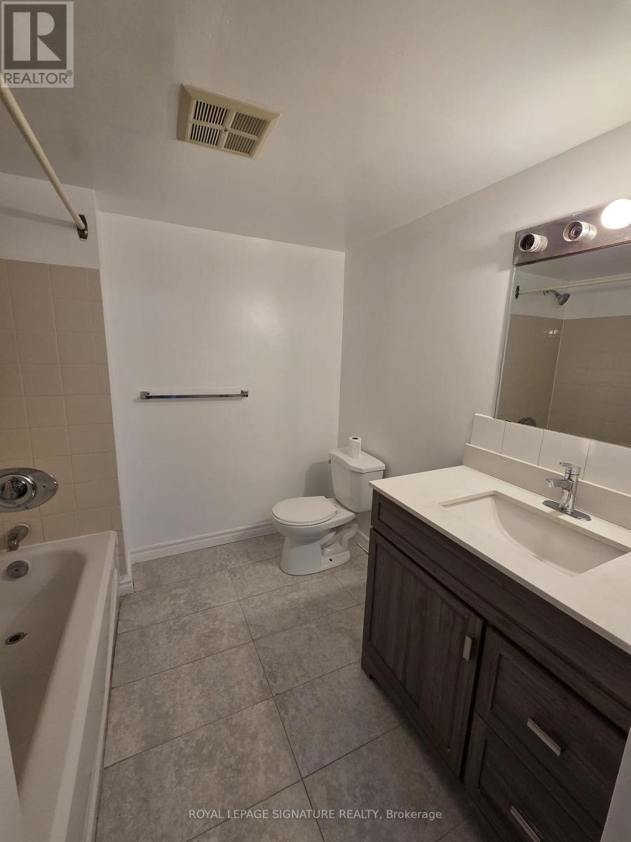 902 - 25 Trailwood Drive, Mississauga, Ontario  L4Z 3K9 - Photo 14 - W12683022