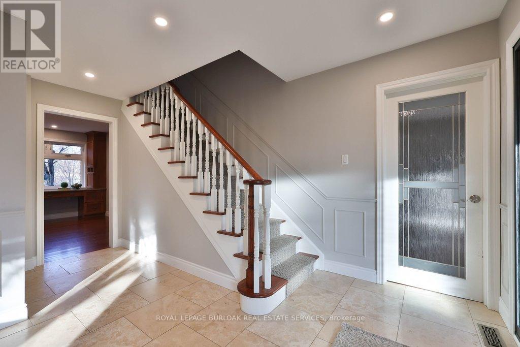 4240 Dunvegan Road, Burlington, Ontario  L7L 1P8 - Photo 10 - W12683048