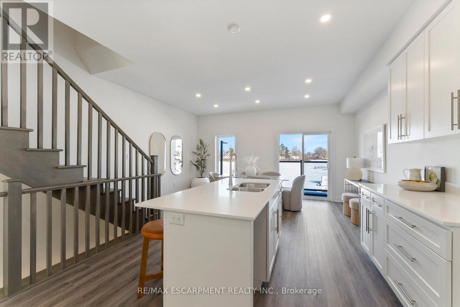 14 Clear Valley Lane, Hamilton, Ontario  L0R 1W0 - Photo 11 - X12683044