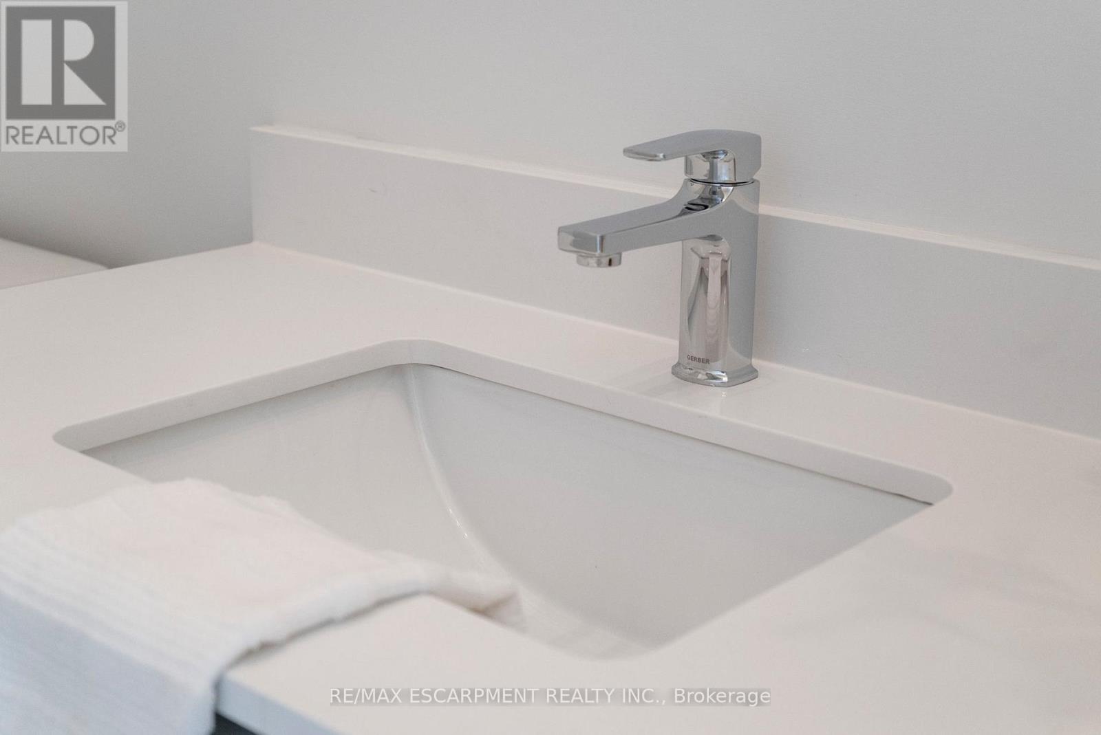 14 Clear Valley Lane, Hamilton, Ontario  L0R 1W0 - Photo 19 - X12683044