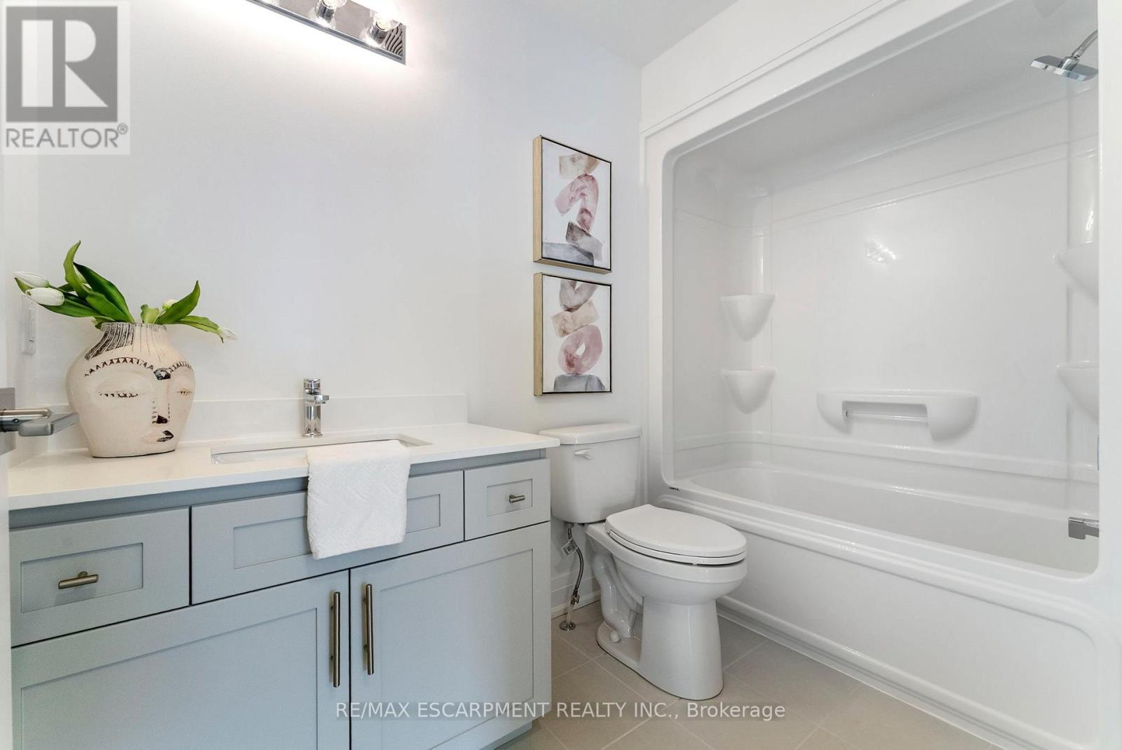 14 Clear Valley Lane, Hamilton, Ontario  L0R 1W0 - Photo 42 - X12683044