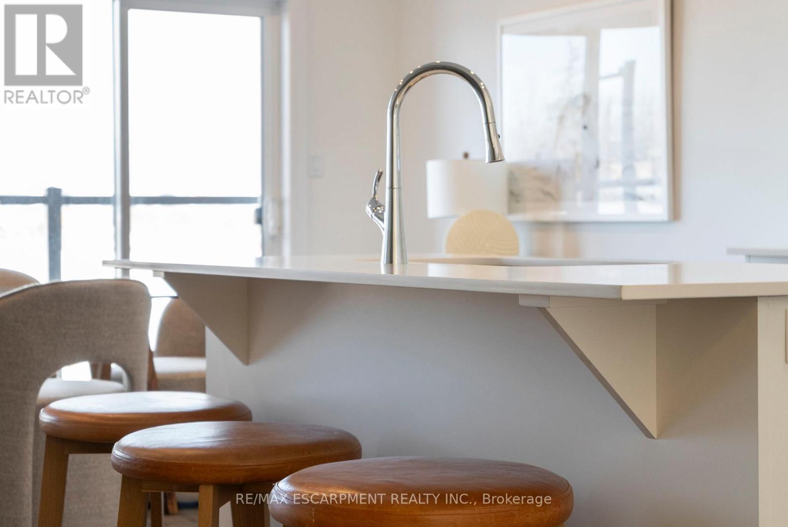 14 Clear Valley Lane, Hamilton, Ontario  L0R 1W0 - Photo 7 - X12683044