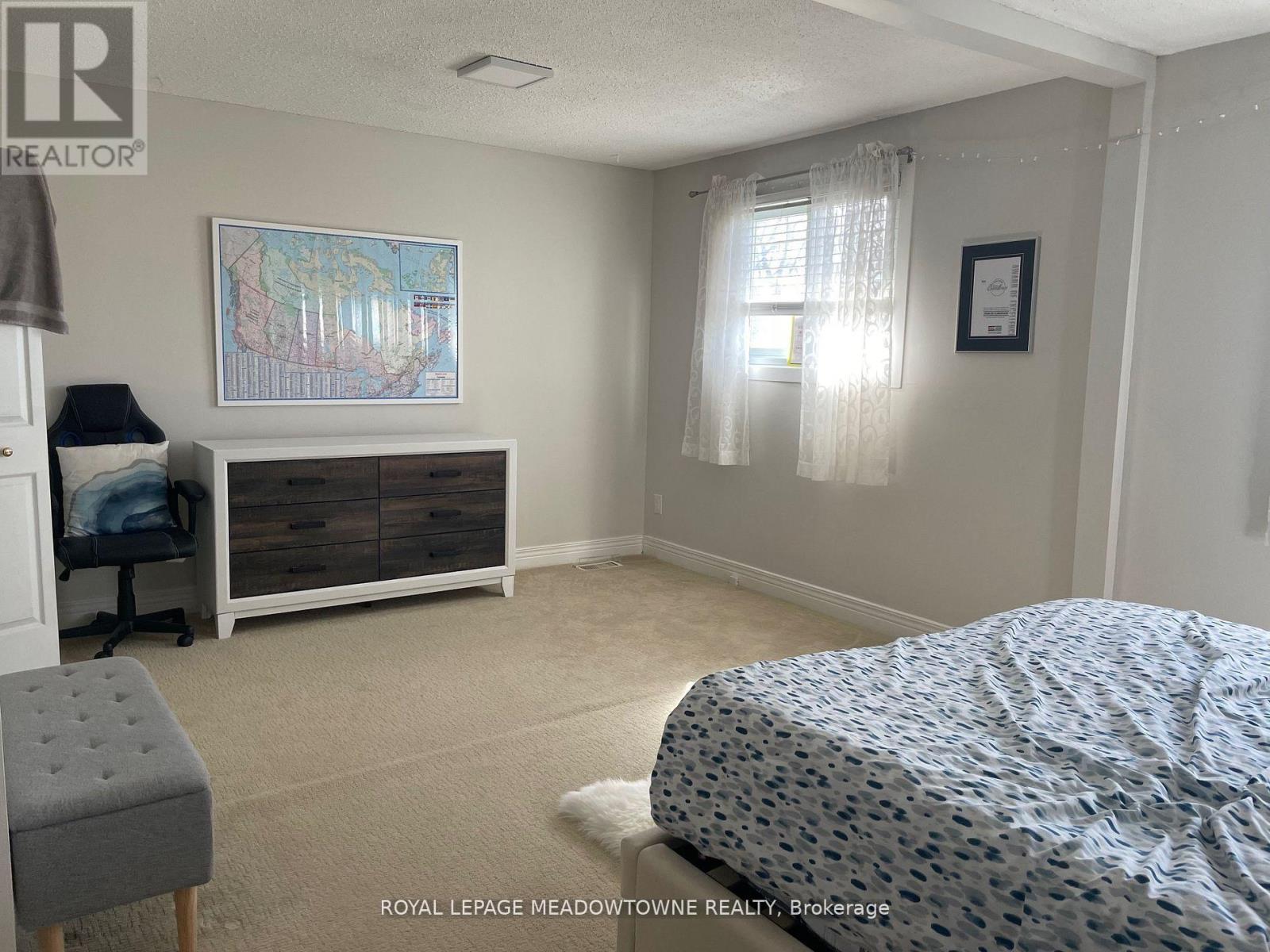 7010 Bonnie Street, Niagara Falls, Ontario  L2G 7L1 - Photo 8 - X12683050